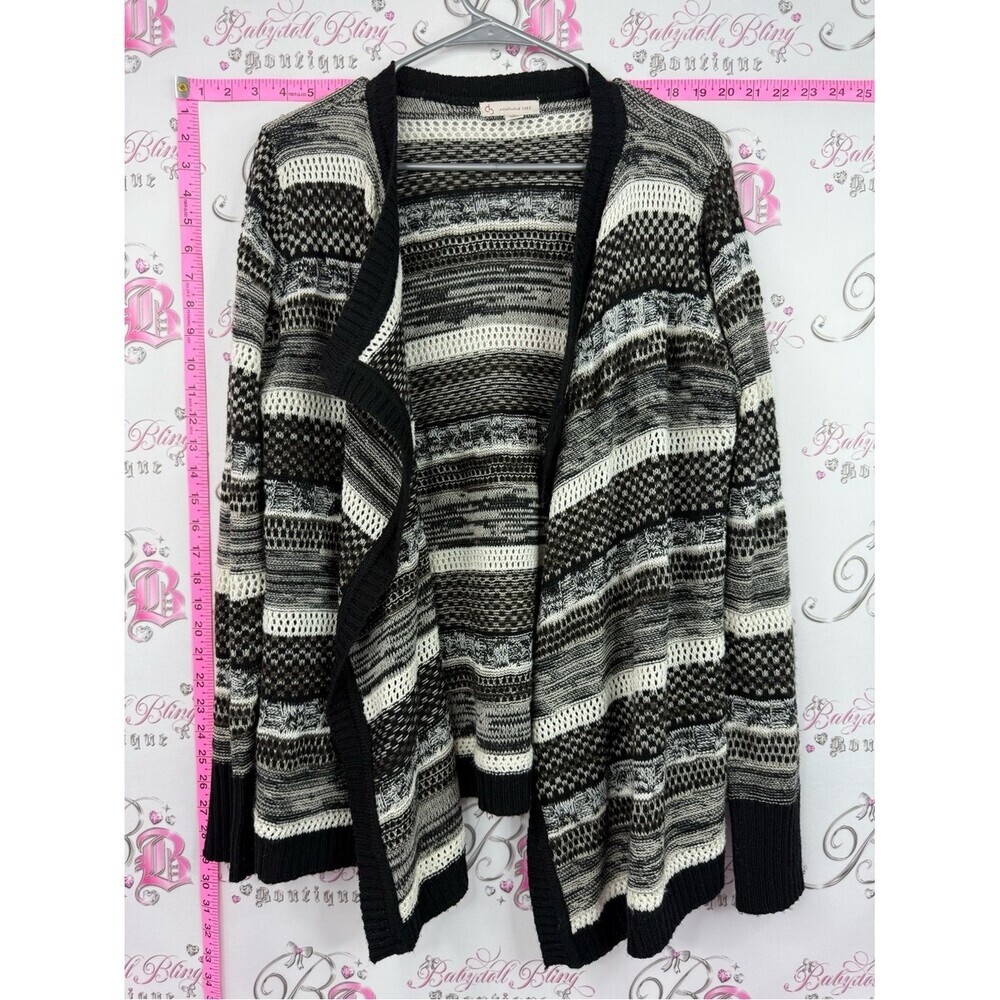 CB Cardigan knit crochet Textured Black & White Open-Front Knit Cardigan
